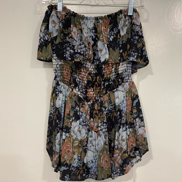 Blue Life Floral Romper - Picture 3 of 5